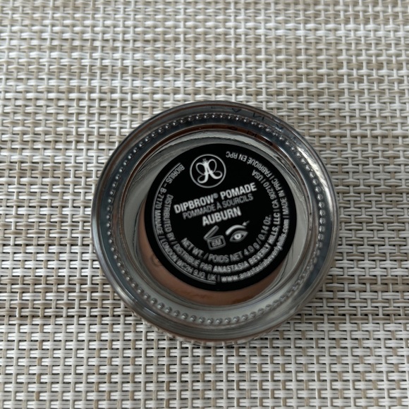 New without box Anastasia of Beverly Hills dipbrow pomade in Auburn - Picture 3 of 3